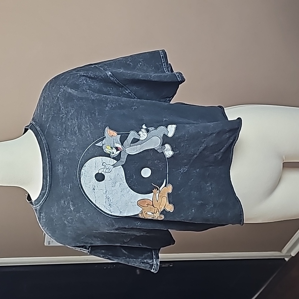 yin yang tom & jerry cropped tee